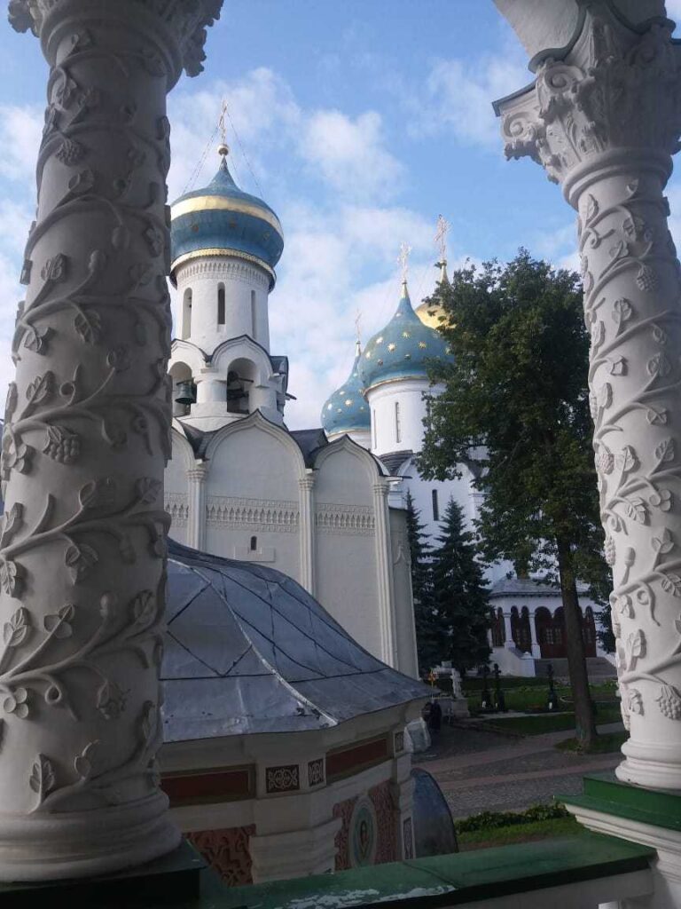Троице-Сергиева Лавра и скиты
