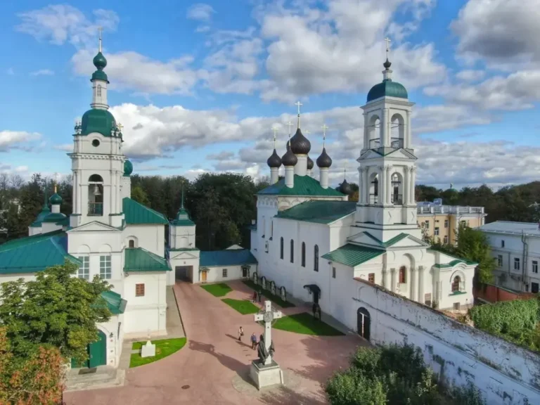 Ярославль — Толгский монастырь, Кострома, Тутаев.