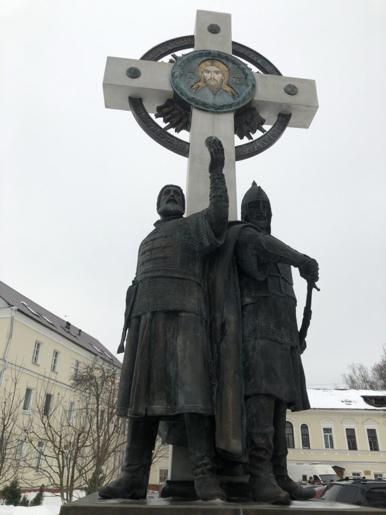 Ярославль — Толгский монастырь, Кострома, Тутаев.